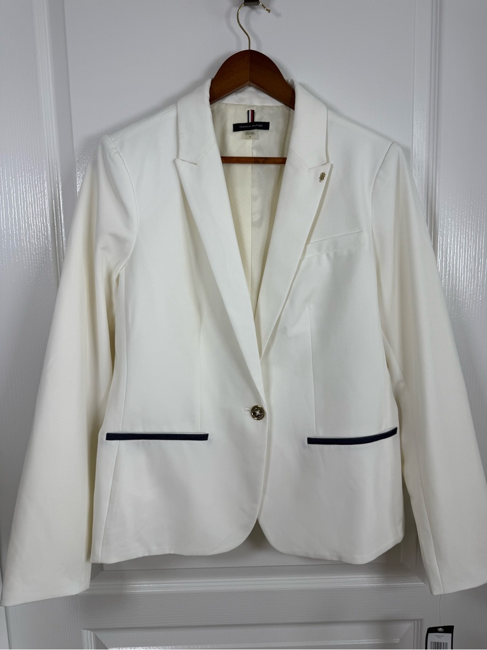 Tommy Hilfiger White Blazer with Navy Trim (028)